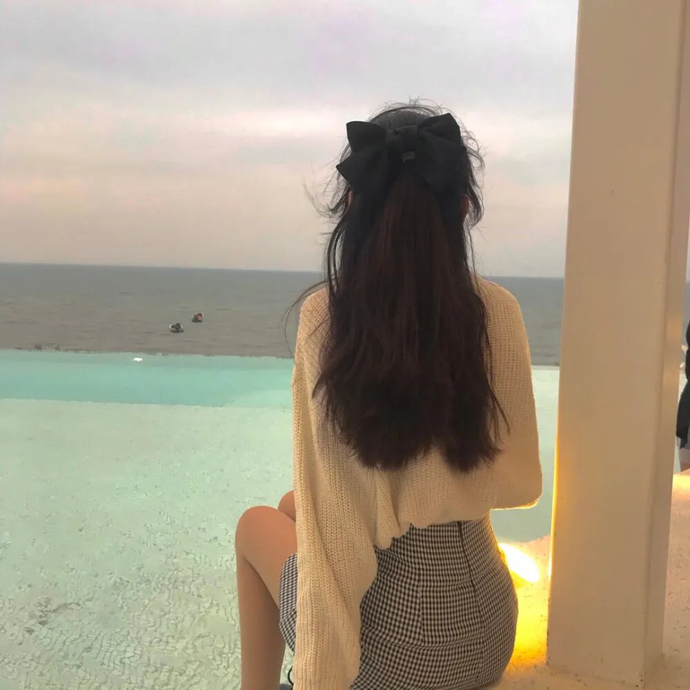 德苏·乌札拉封面